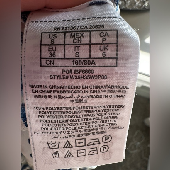 Guess Top Blue Lightweight Size S - Picture 5 of 5